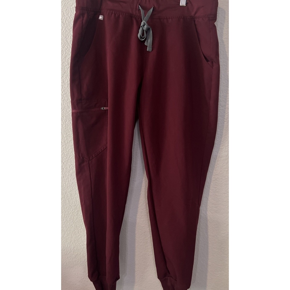 FIGS High Waisted Zamora Jogger Burgundy Scrubs W18SW2005 Medium 28 Inseam